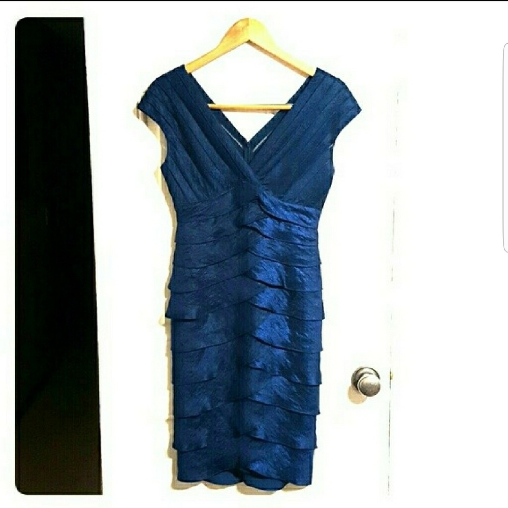 Adriana Papell Blue Dress Size 4